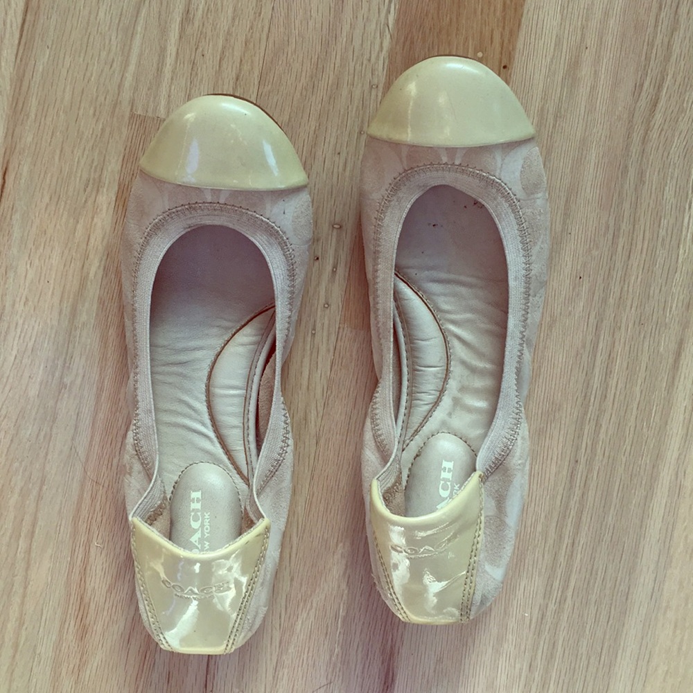 Pretty coach flats size 8